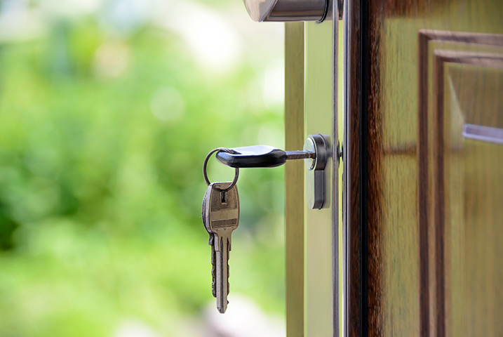 A2B Locks are able to provide local locksmiths in Aylesbury Vale to repair your broken locks. 